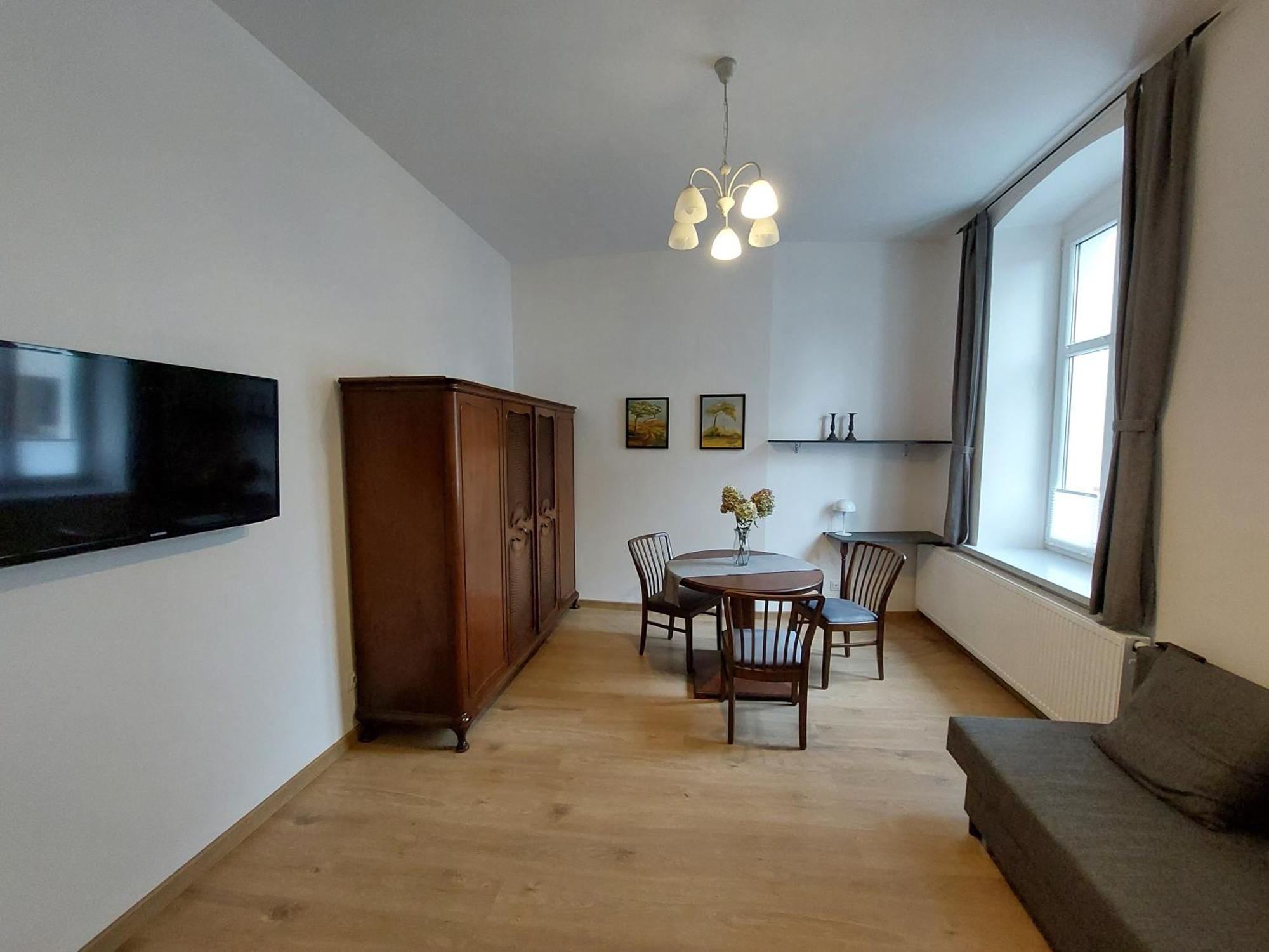 Apartament Kamienna Gora Apartment *